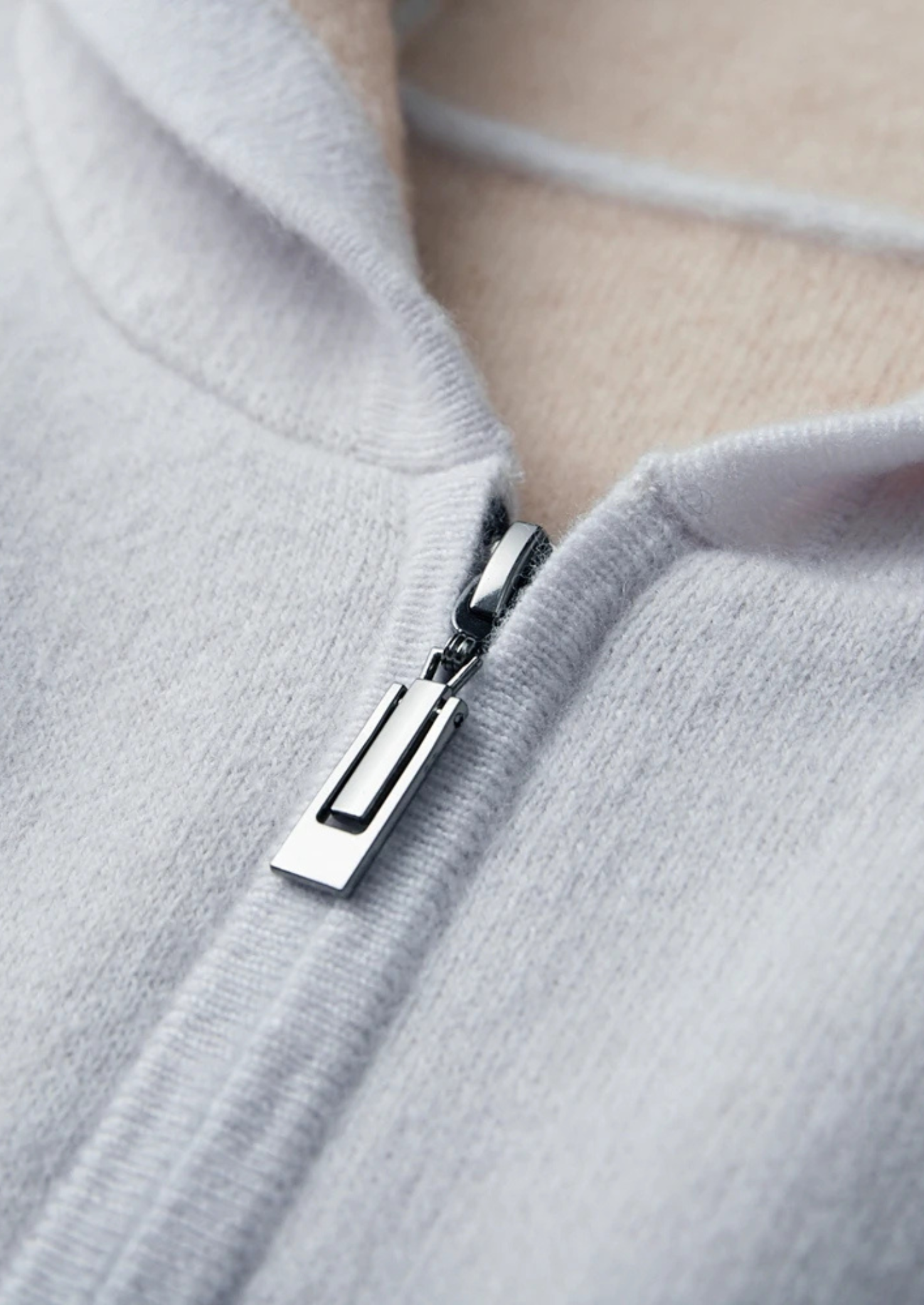 SECRET WEALTH | 100% CASHMERE TWO -TONE ZIPPER HOODIE