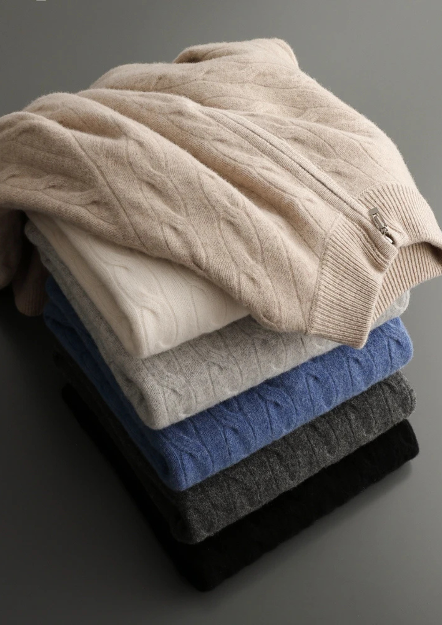 SECRET WEALTH | WOOL CABLE HALF ZIP