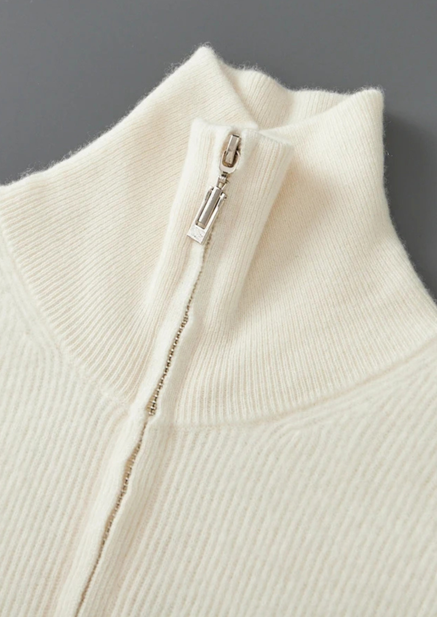 SECRET WEALTH | WOOL RIBBED ZIPPER CARDIGAN