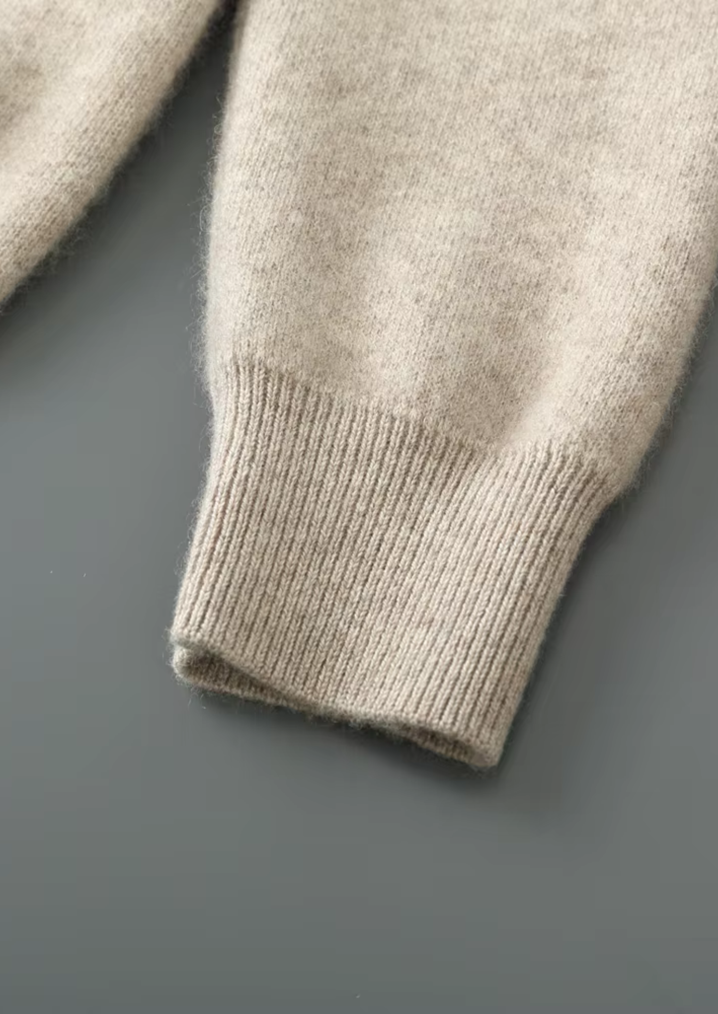 SECRET WEALTH | WOOL V-NECK CARDIGAN