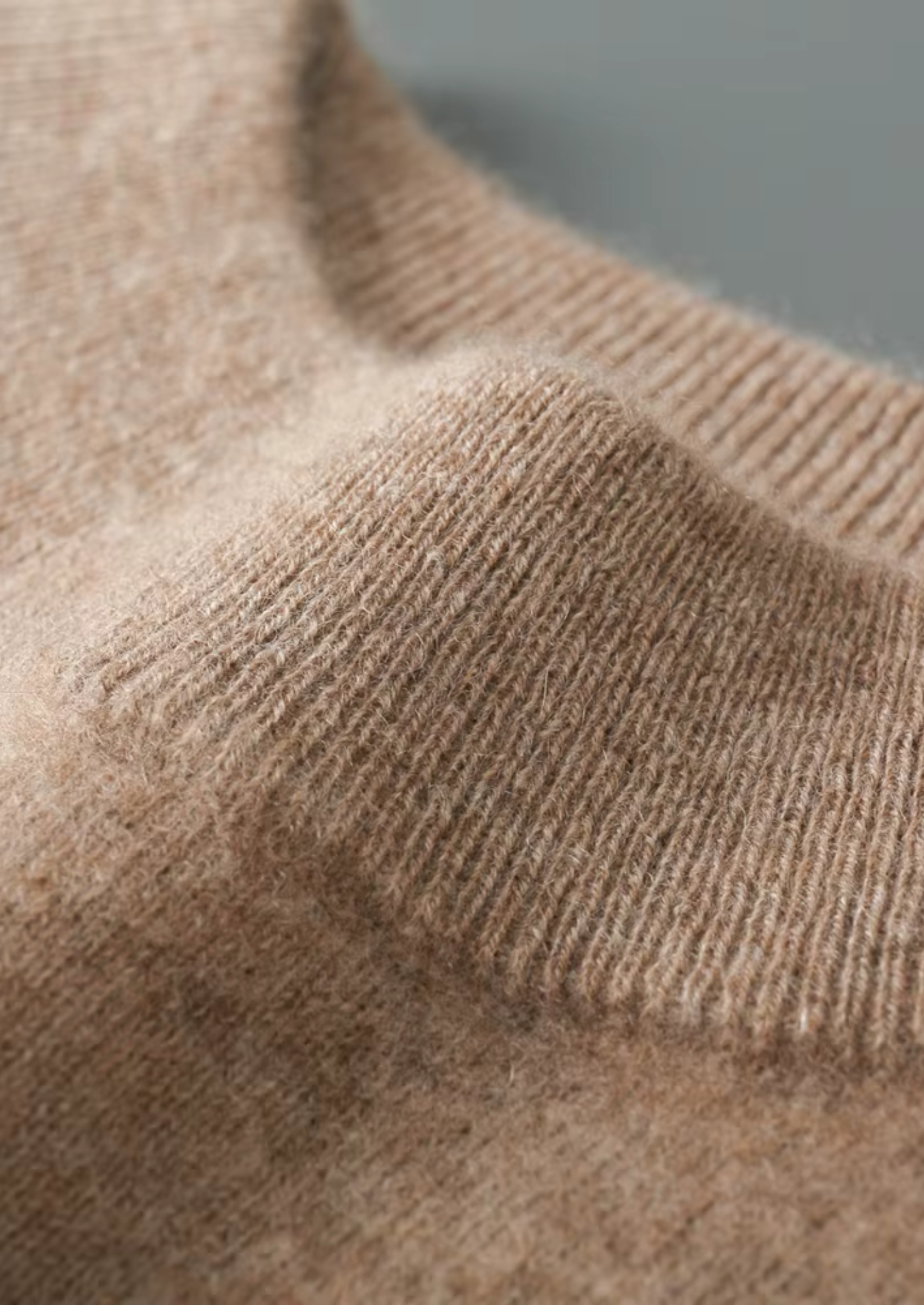 SECRET WEALTH | WOOL CLASSIC MOCKNECK