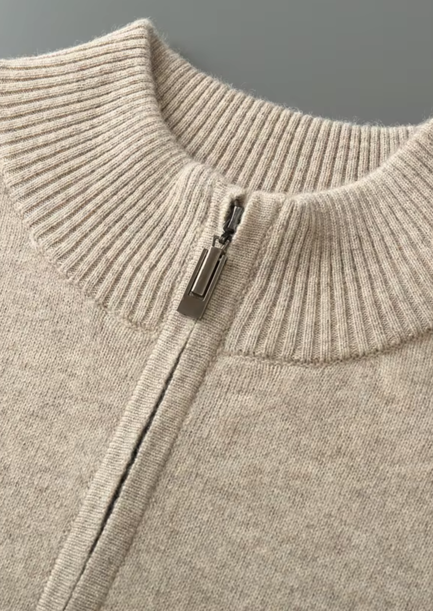 SECRET WEALTH | WOOL HALF ZIP SWEATER