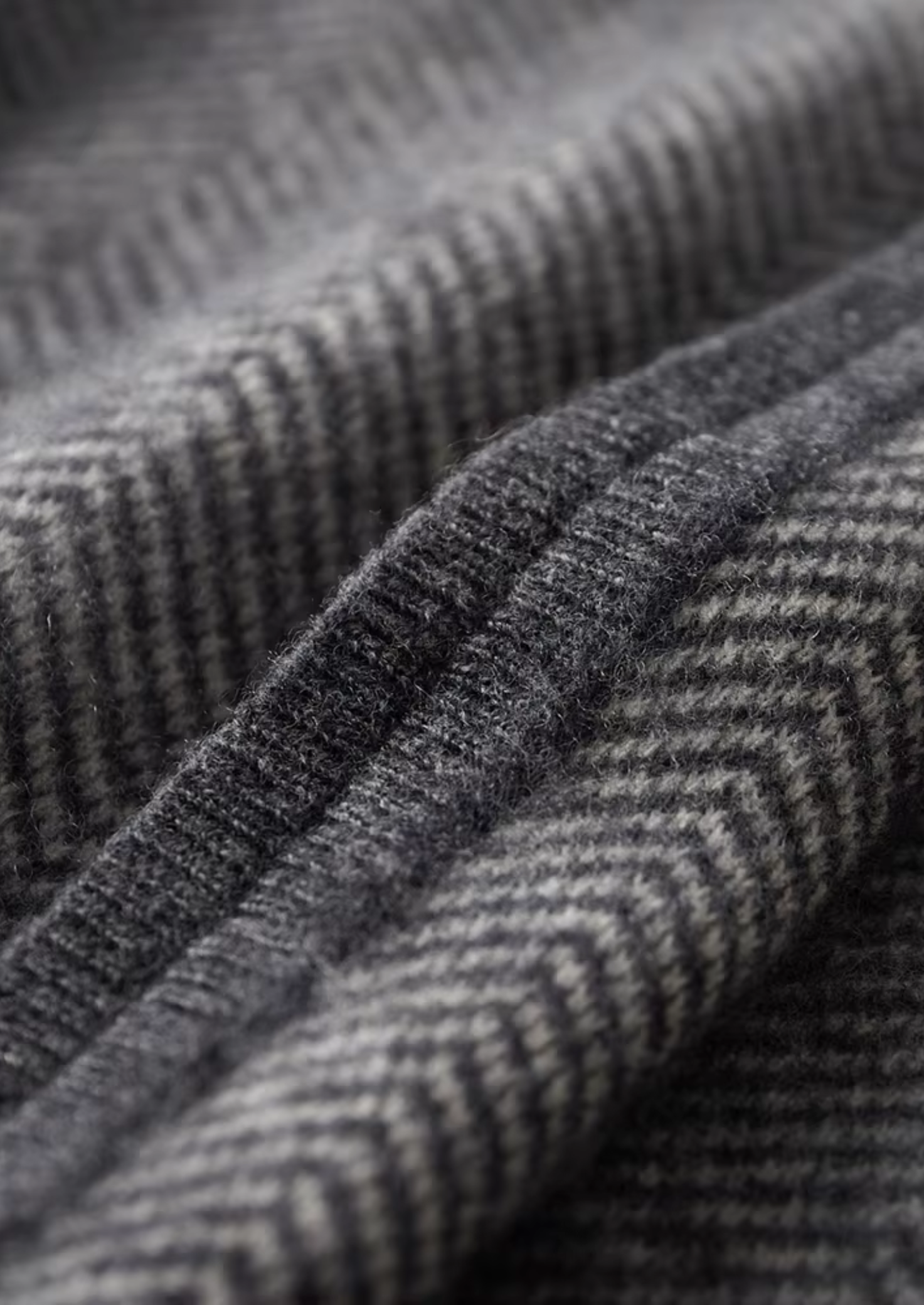 SECRET WEALTH | 100% MERINO WOOL PATTERNED SET