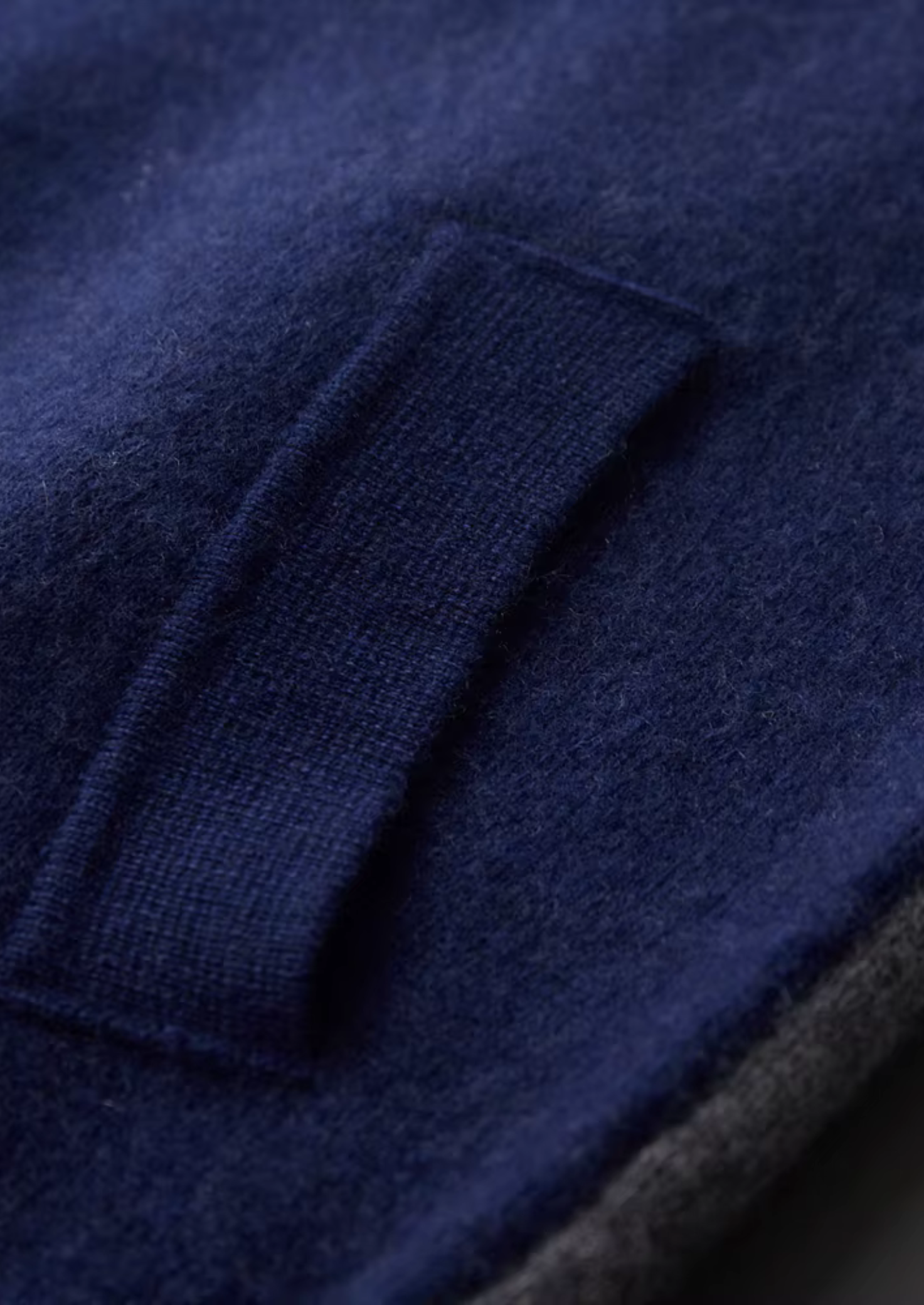 SECRET WEALTH | 100% CASHMERE LEISURE TRACKSUIT