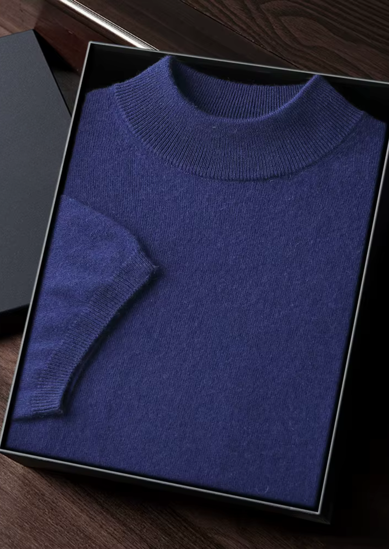 SECRET WEALTH | 100% CASHMERE MOCK NECK T-SHIRT