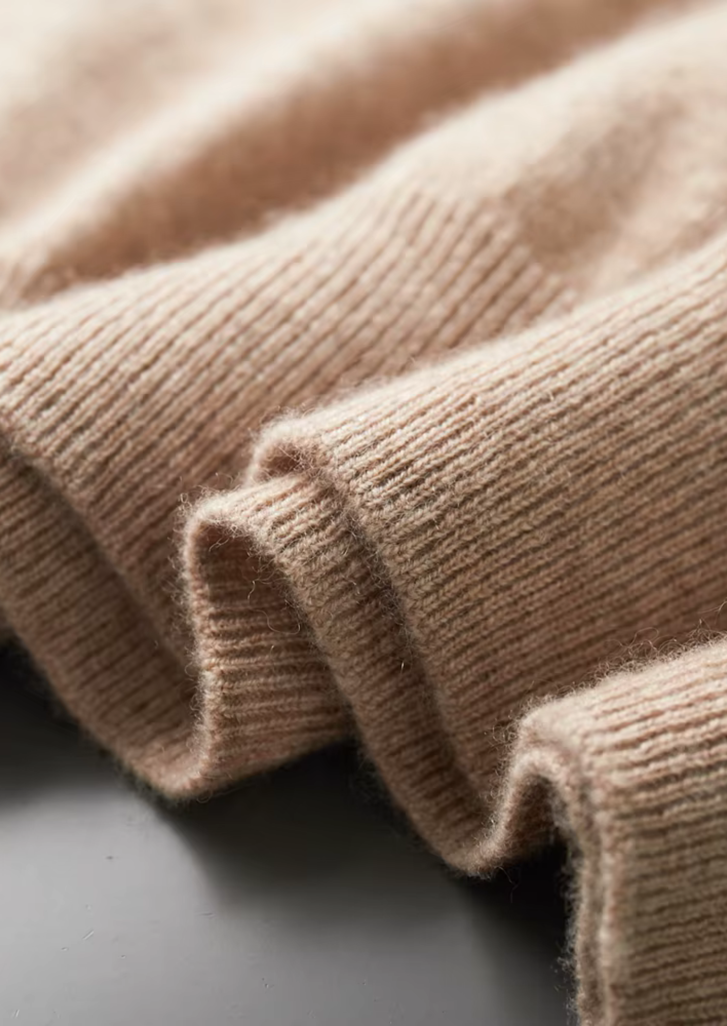 SECRET WEALTH | 100% CASHMERE CLASSIC CREWNECK T-SHIRT