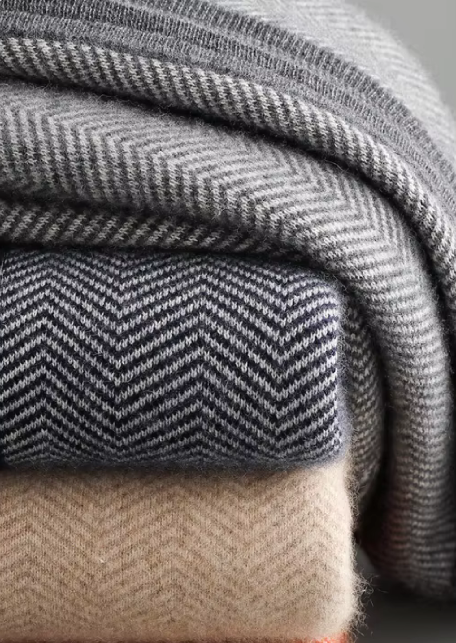 SECRET WEALTH | 100% MERINO WOOL PATTERNED SET