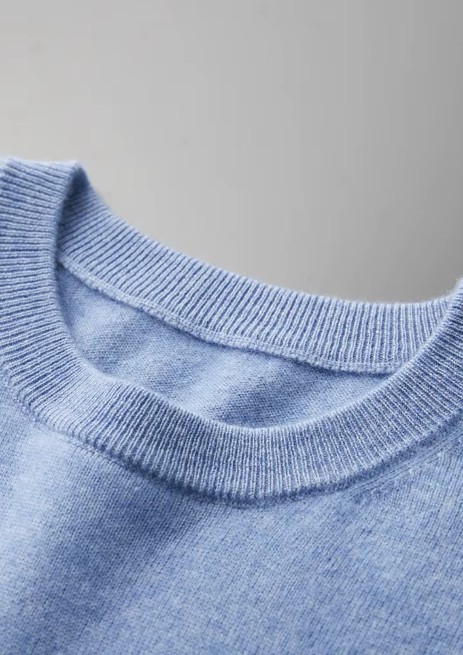 SECRET WEALTH | 100% CASHMERE CLASSIC CREWNECK T-SHIRT