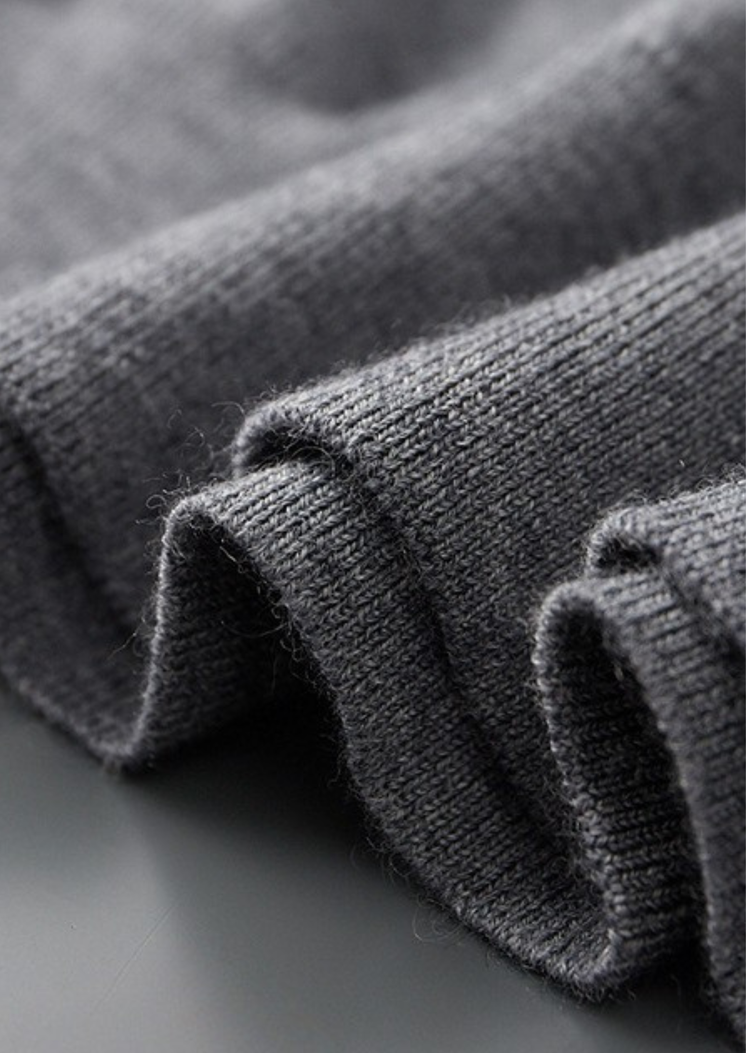 SECRET WEALTH | 100% CASHMERE BUTTONLESS SWEATER POLO
