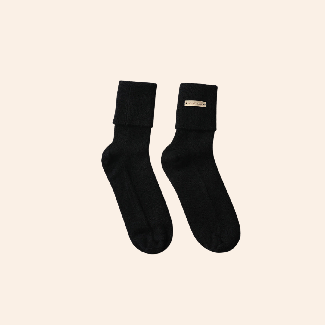 SECRET WEALTH | 100% CASHMERE SOCKS