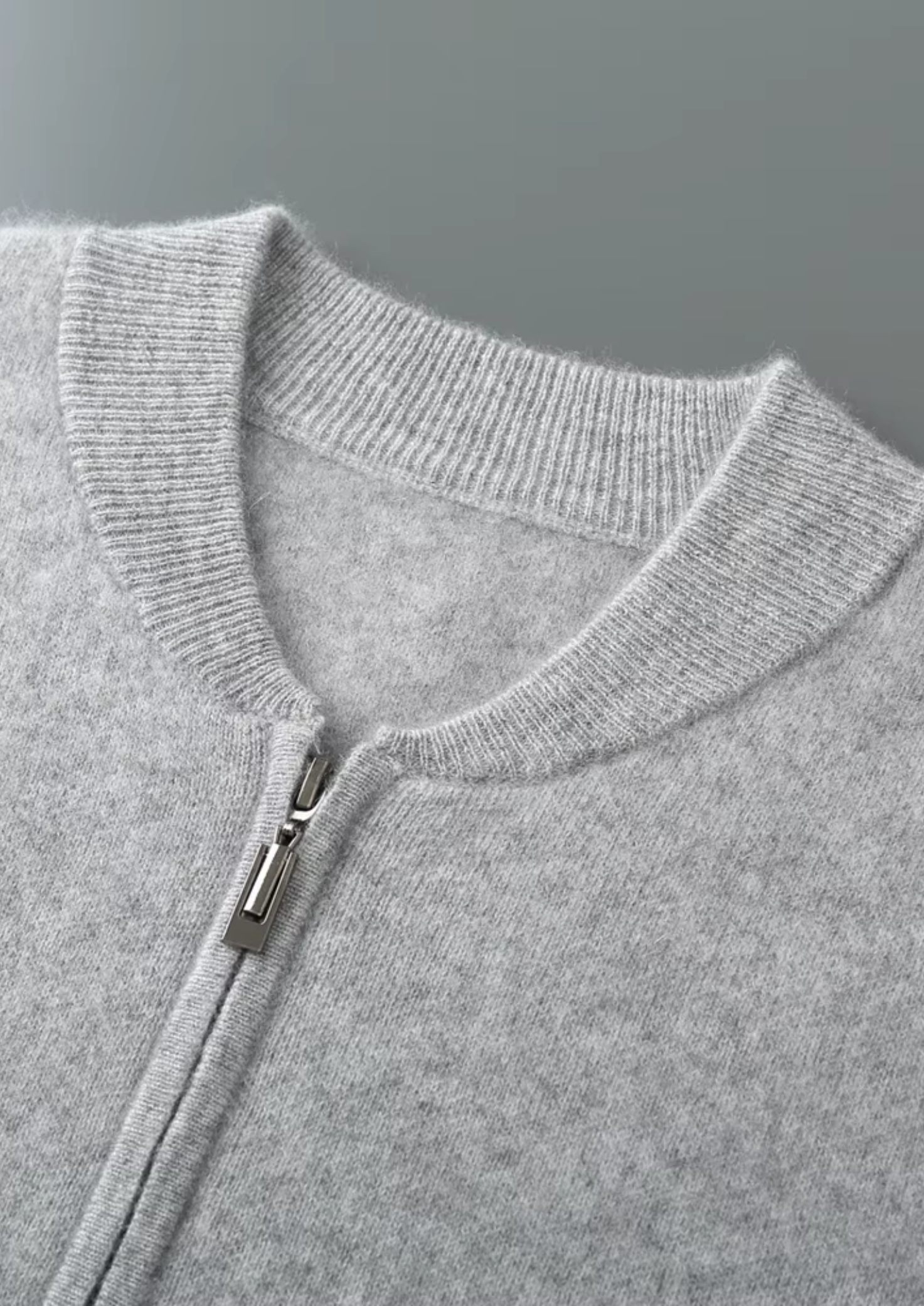 SECRET WEALTH | WOOL V-NECK CARDIGAN