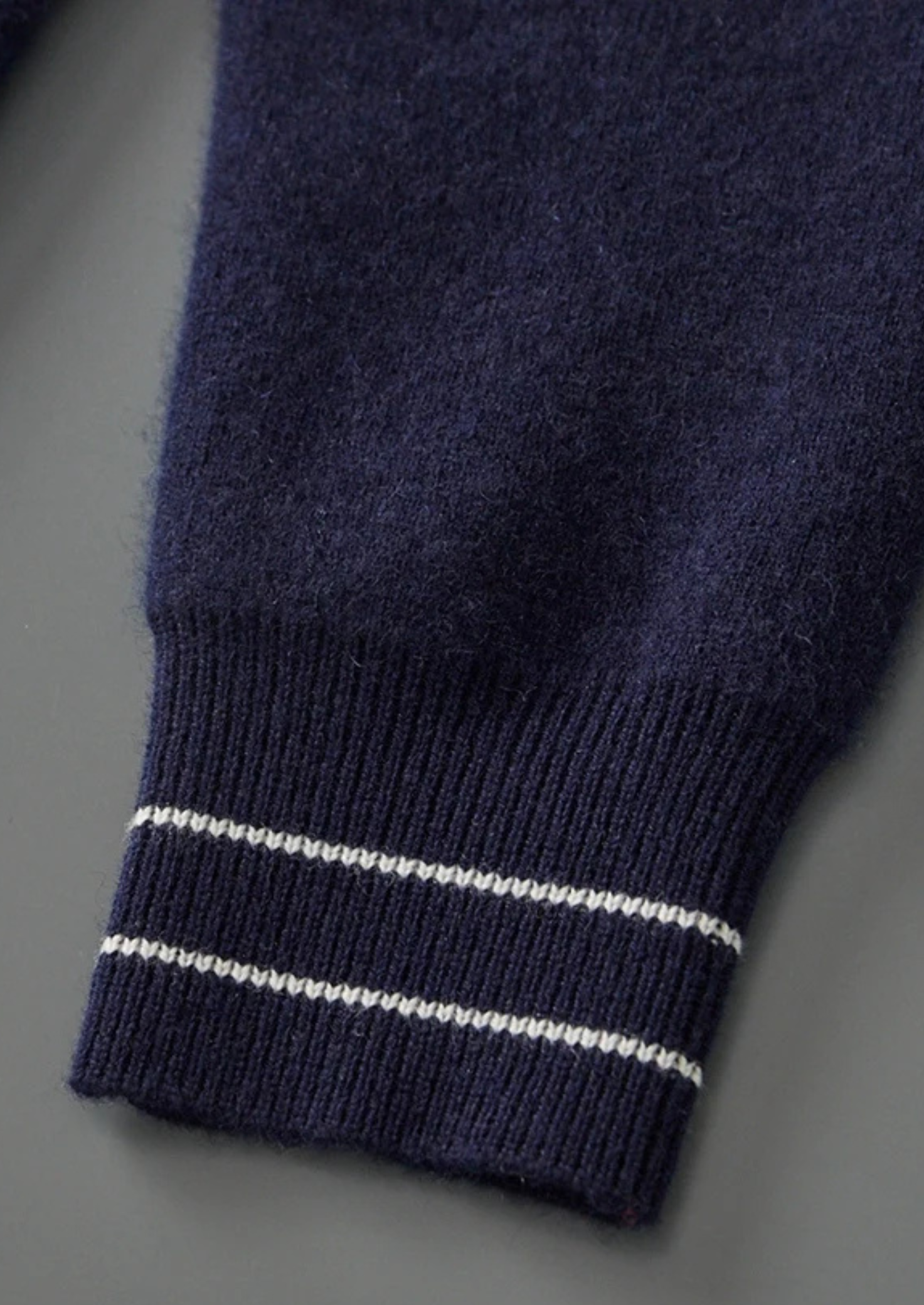 SECRET WEALTH | WOOL TWO-TONE POLO CARDIGAN