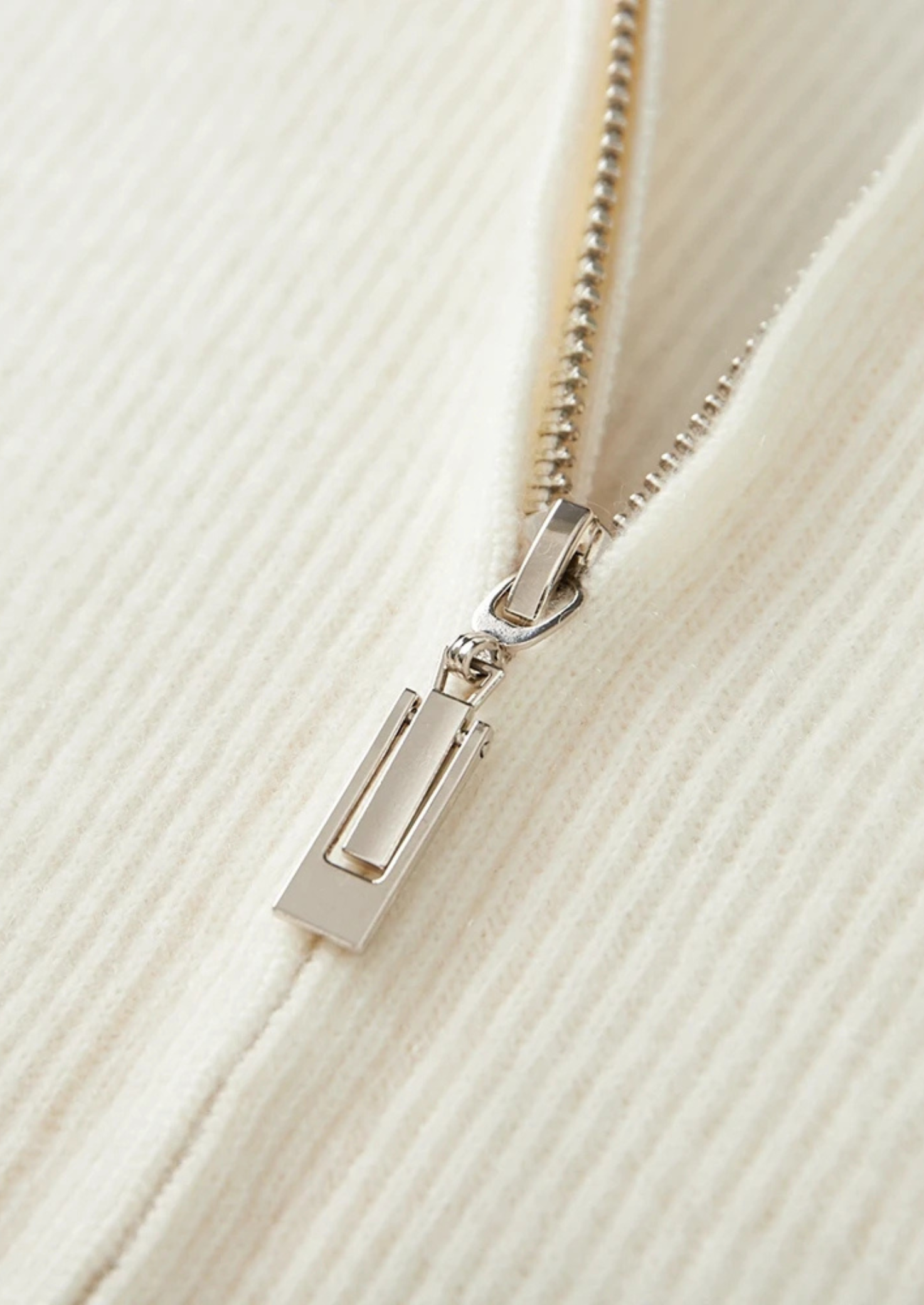 SecretWealth | Ribbed Knit Zip Cardigan