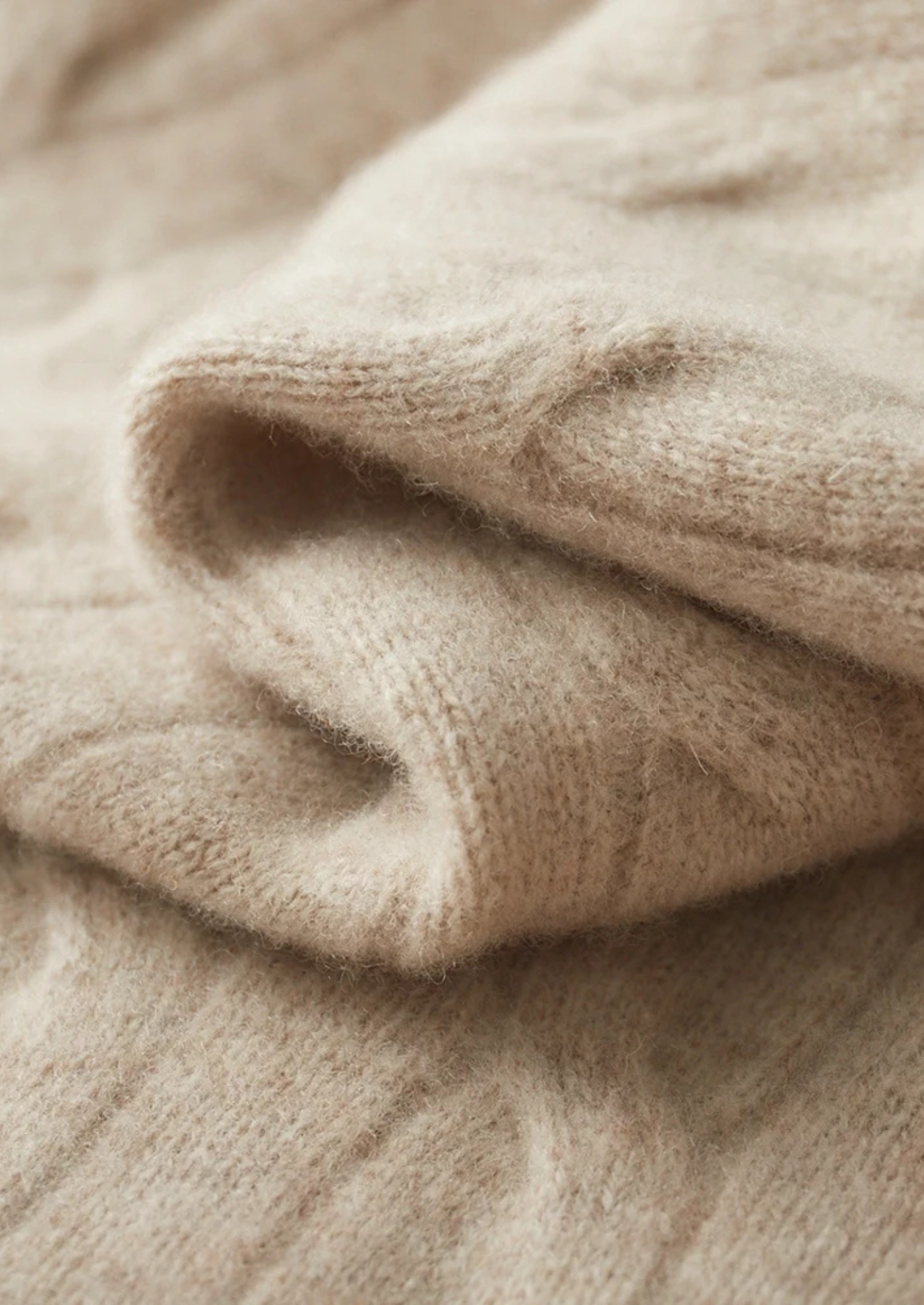 SECRET WEALTH | WOOL CABLE HALF ZIP