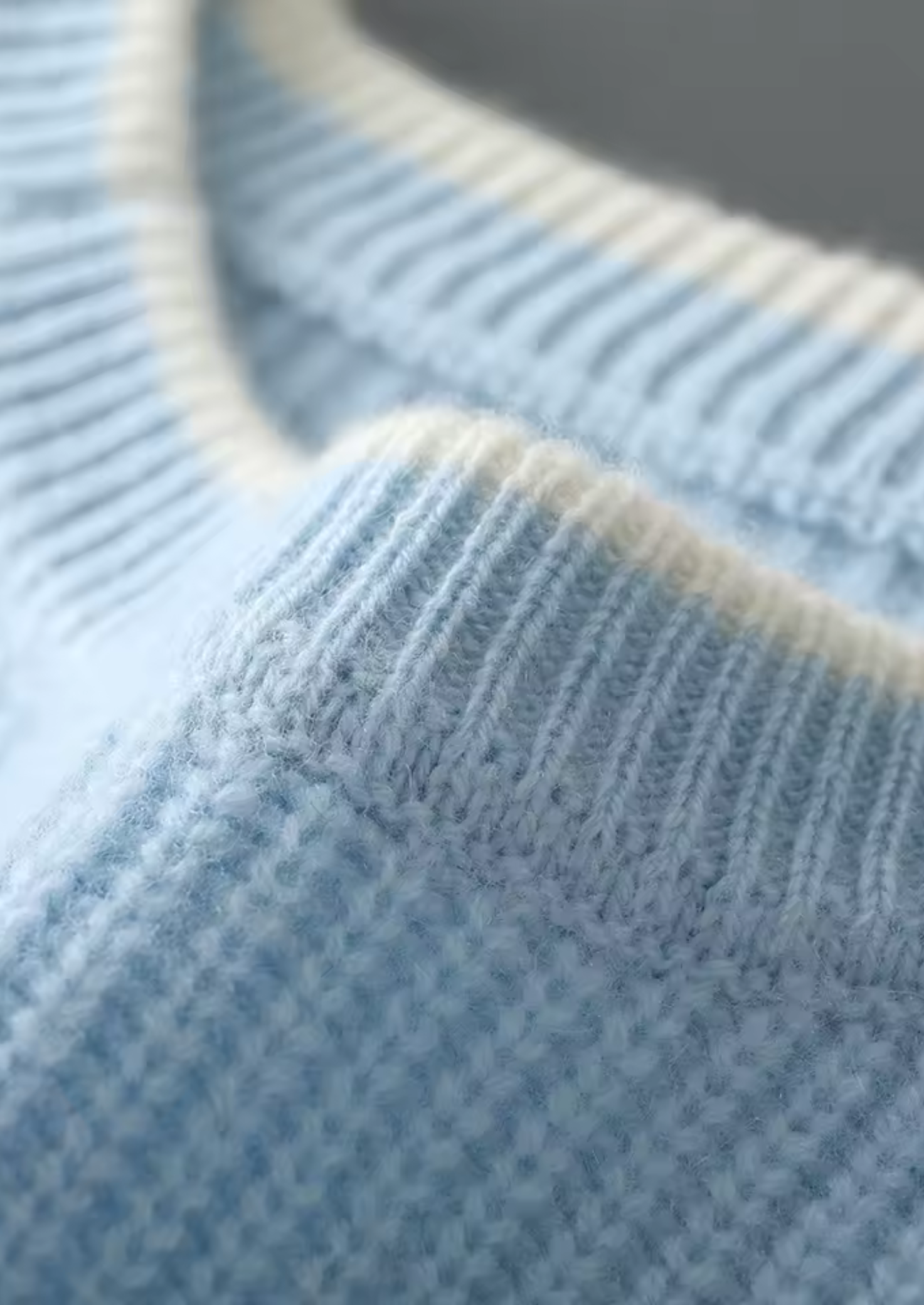 SECRET WEALTH | WOOL TWO TONE CREWNECK