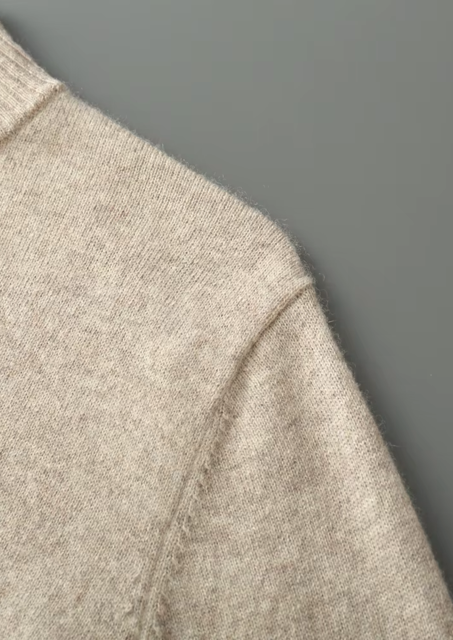 SECRET WEALTH | WOOL HALF ZIP SWEATER