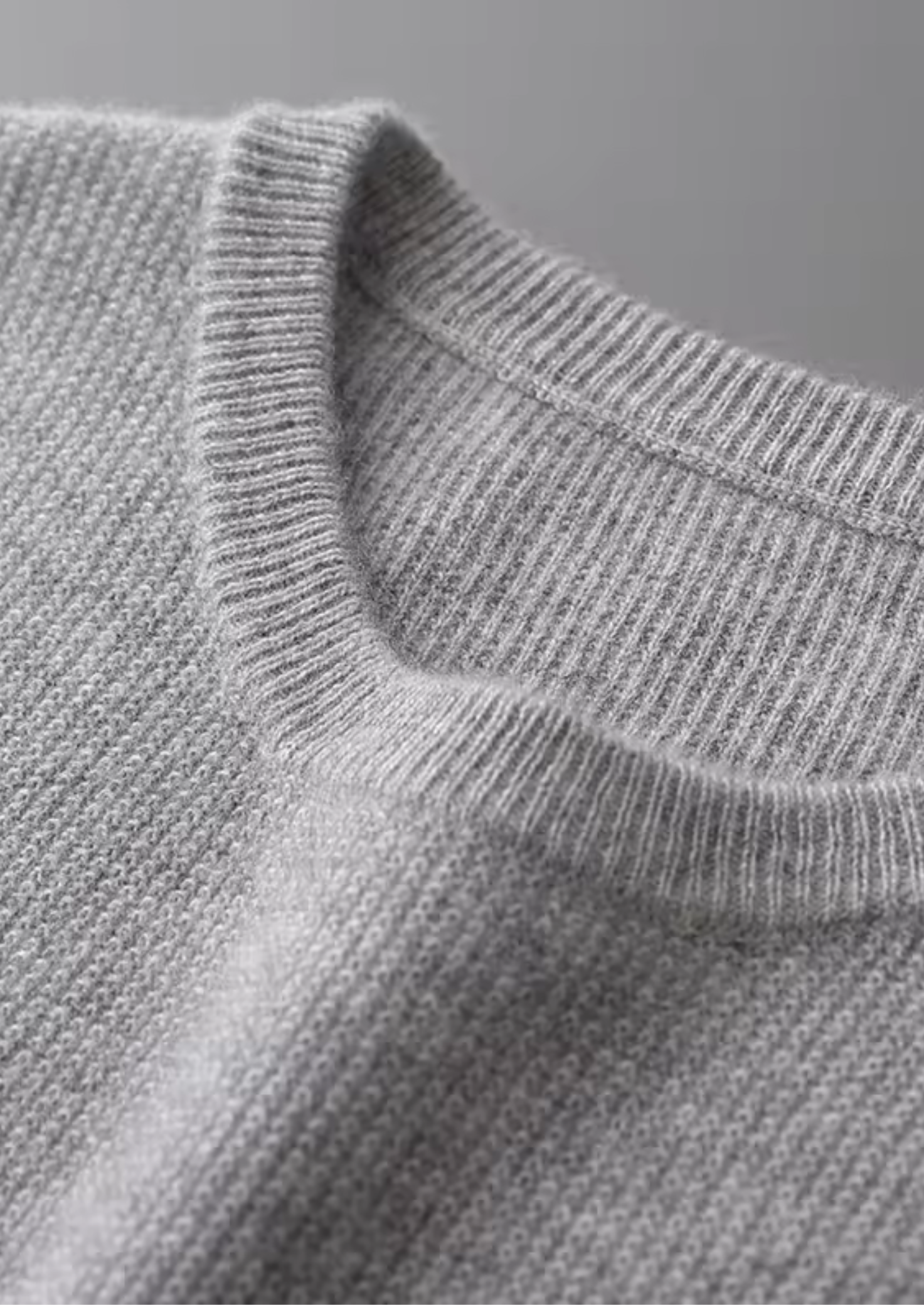 SECRET WEALTH | 100% CASHMERE CREWNECK VEST