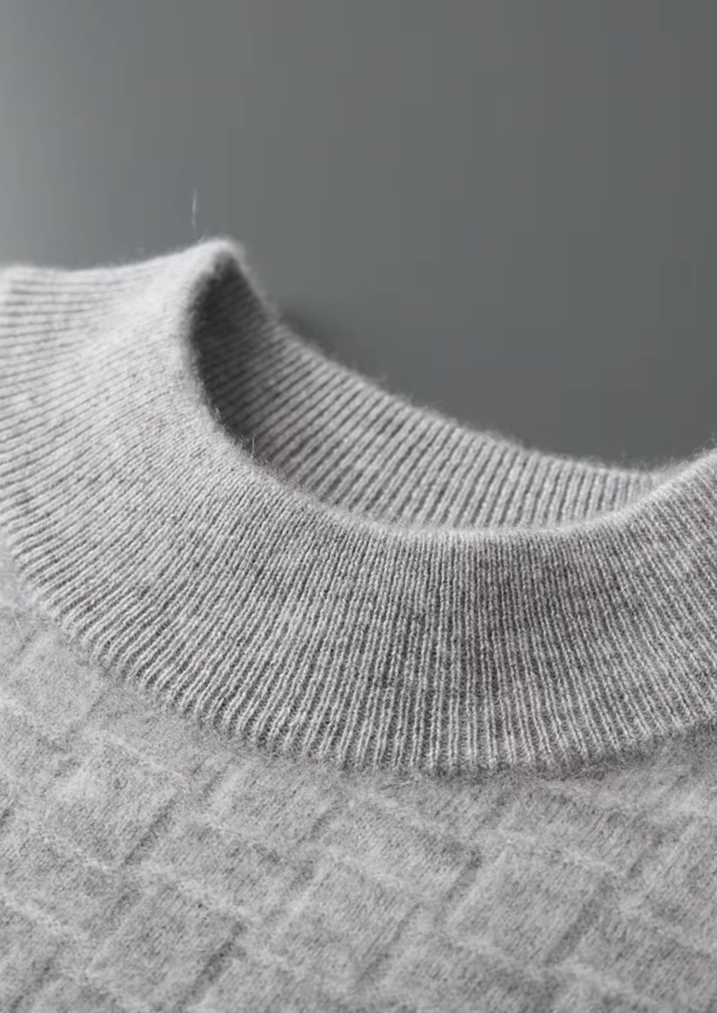 SECRET WEALTH | WOOL TEXTURED MOCKNECK