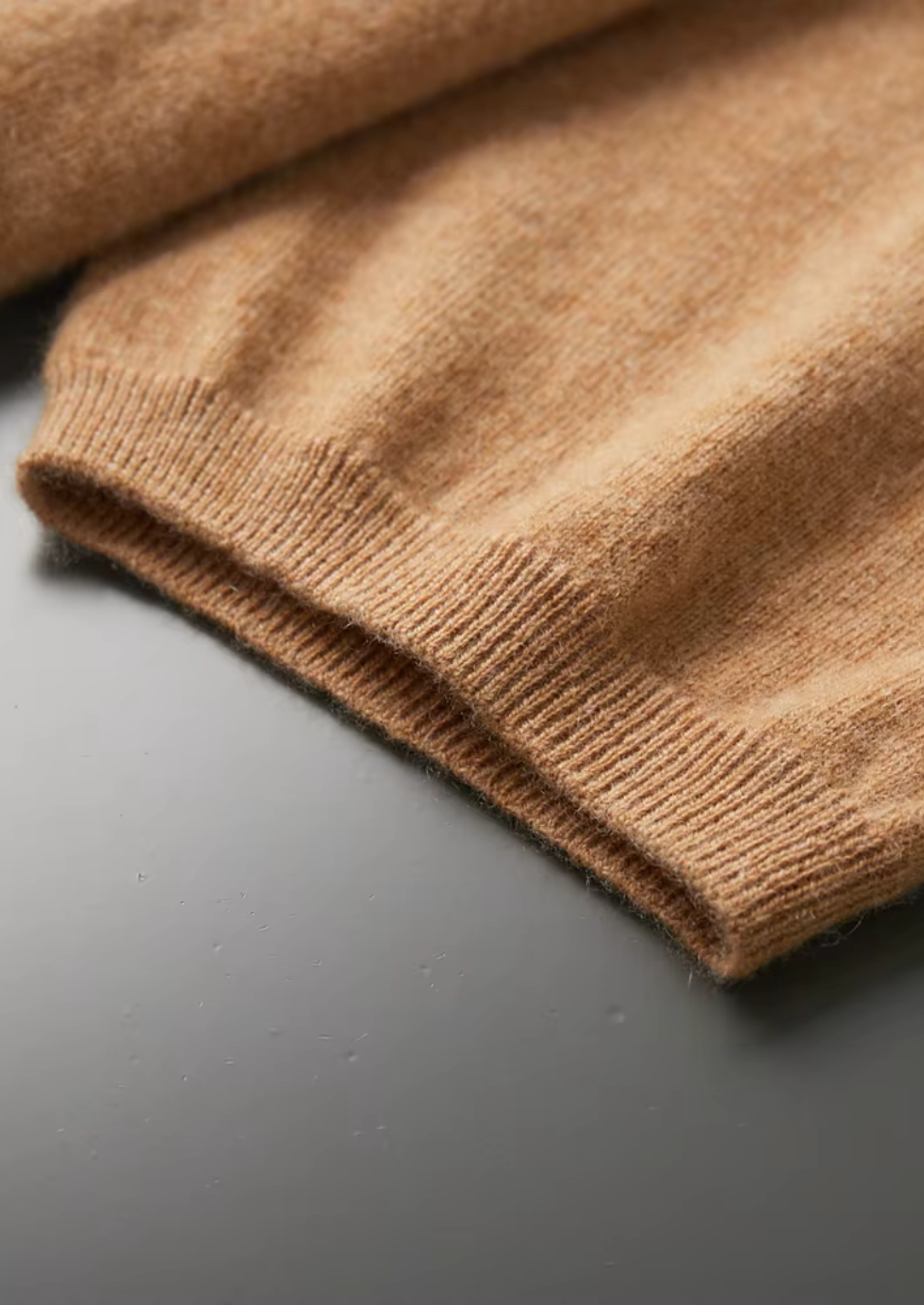 SECRET WEALTH | 100% CASHMERE MOCK NECK T-SHIRT