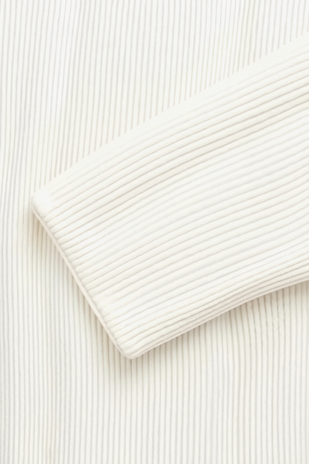 SecretWealth | Solid Knit Crew Neck Cardigan