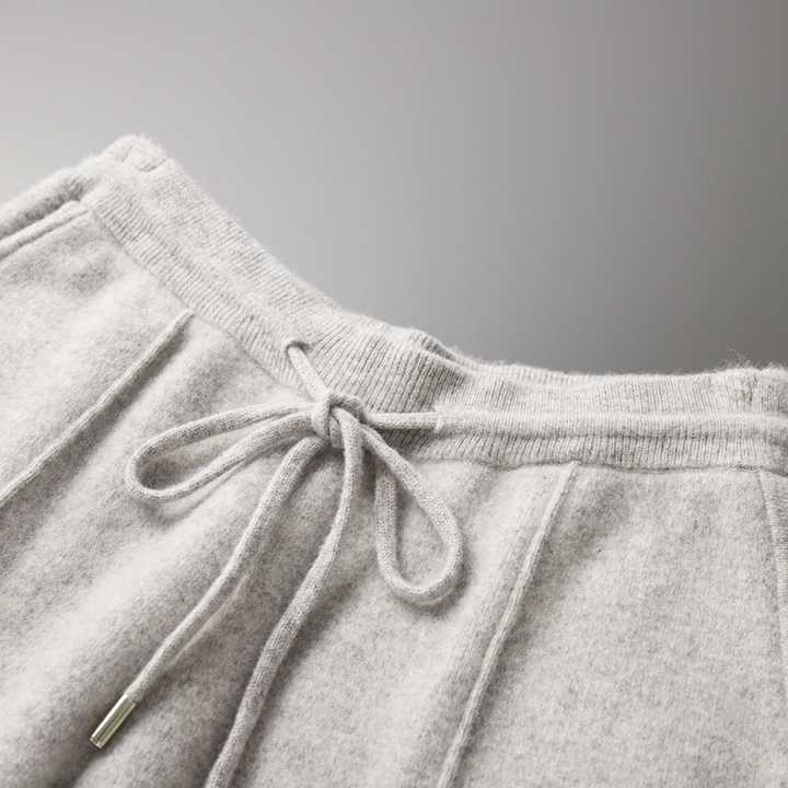 SECRET WEALTH | 100% CASHMERE TROUSERS