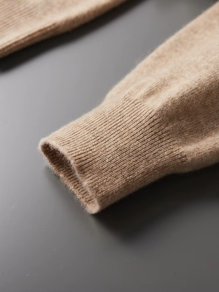 SECRET WEALTH | 100% CASHMERE HOODED SWEATER