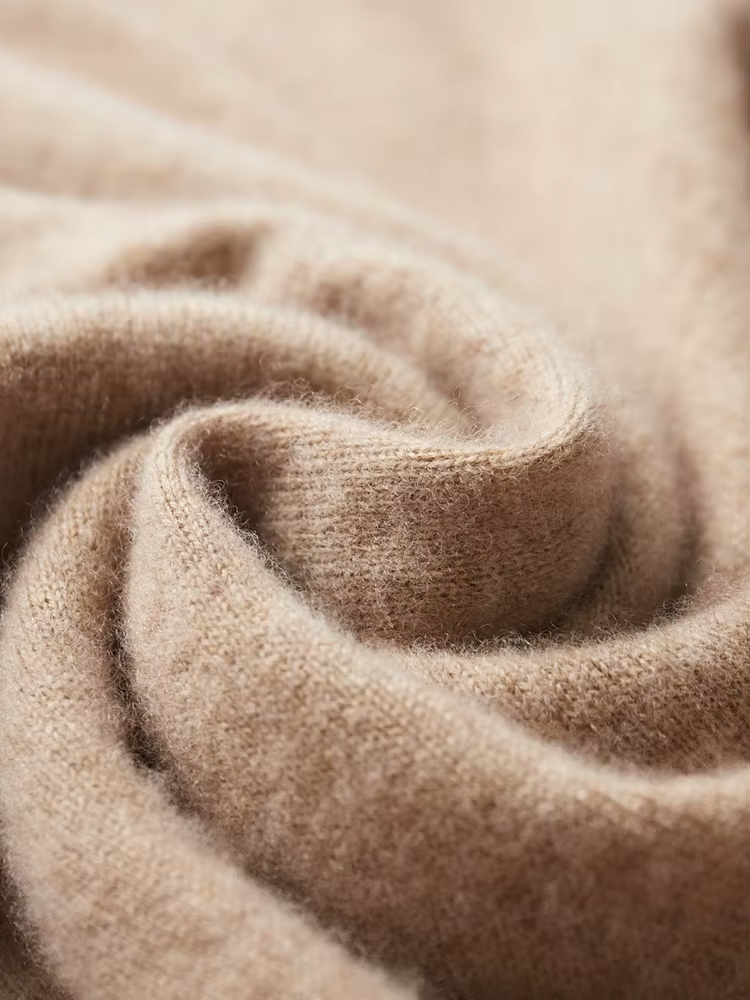 SECRET WEALTH | 100% CASHMERE HOODED SWEATER